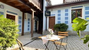 Апартхотел Конниците