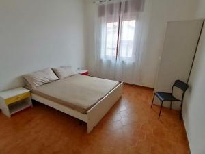 White beach Le Castella