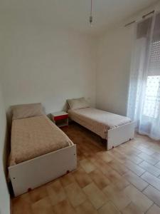 White beach Le Castella