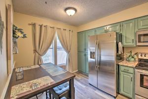 Furnished Deck and Grill Hot Springs House