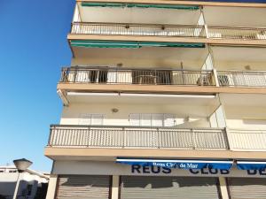 Modern apartment with sea view in Cambrils
