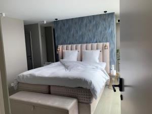 Deluxe King Room room in Per Sea