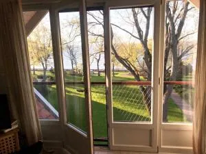 SOLEMAR sunny 2 rooms apartment with lagoon view - Pervalka