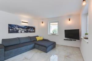 Apartments Julian Explore