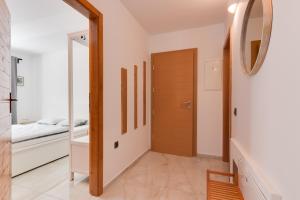 Apartments Julian Explore