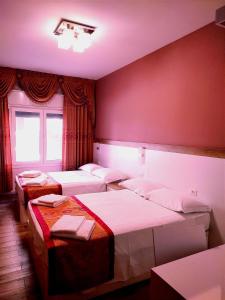 Quadruple Room with Private Bathroom room in Venice Tour