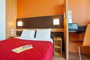 Hotels Premiere Classe Villejust : photos des chambres