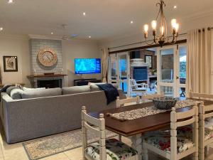 2 Rawdons Country Estate