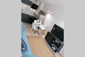 Appartements GRISOLLES - Confortable T2, coeur de village, 5min Canal du Midi & Gare : photos des chambres