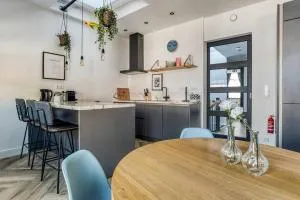 Hosted by Wendy Prins Willem 3 - Scheveningen