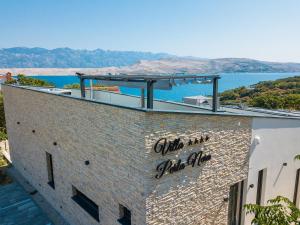 Villa Perla Nera & Villa Nevera by Pag tours