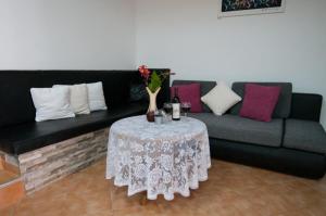 Apartment in Lovran with sea view, terrace, air conditioning, WiFi (3698-2)