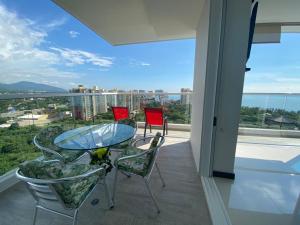 Tom Ocean Club con vista al mar piso 15 bello horizonte santa marta carrera 3 #110-55 bello orizonte santa marta