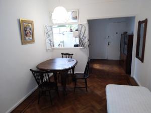 Apartamento todo entero