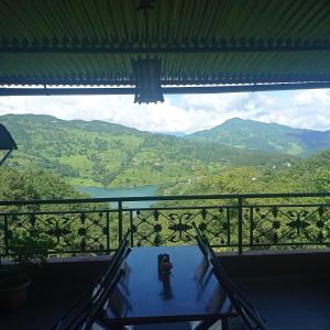 Begnas Coffee House & Hotel