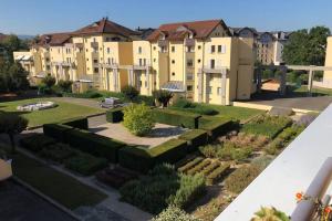 Cyclades Superbe appartement avec piscine et terrain tennis