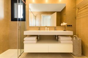 SUNSET WAVES Benidorm Sea View