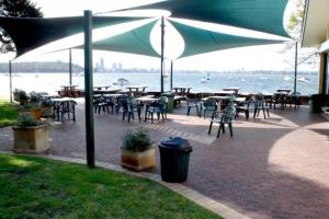 LOCATION LIFESTYLE CONVENIENCE! WIFI NETFLIX WINE