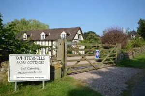 Whitewells Farm Cottages - Evesbatch