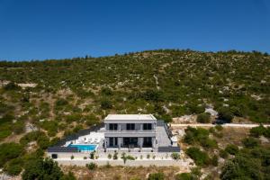 VILLA Mari with private pool