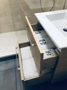 Studio en résidence, proche de la mer avec parking gratuit et 5G home