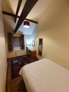 Apartment room in Tennyson Retreat