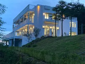 日出有大美 云起茶馆 - Lo-yeh-ts'un