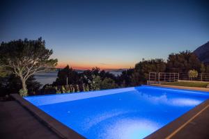 Villa Yanko, large pool stunning sea view