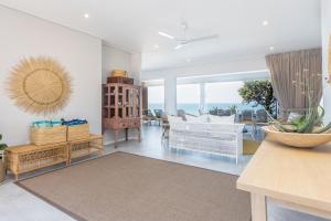 NKWAZI COTTAGE, 77 Nkwazi Drive, Zinkwazi beach