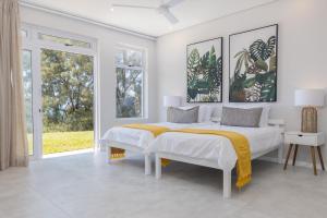 NKWAZI COTTAGE, 77 Nkwazi Drive, Zinkwazi beach