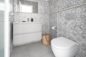 Casas de Carvoeiro by Sevencollection