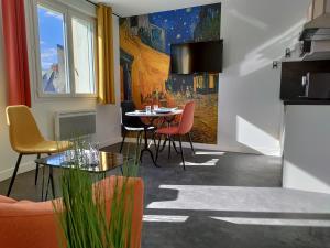 Appartements Residence M - LAVALOC : photos des chambres