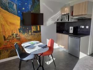 Appartements Residence M - LAVALOC : photos des chambres