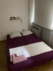 West vibes apartment