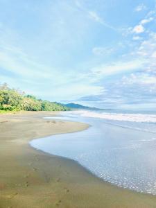 Casa Blossom - Beach Paradise Retreat, Fully Equipped, Holiday Home