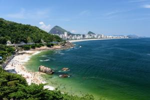 Ocean Blue Moderno Próximo à Praia do Leblon Vista Mar Espetacular Piscina Garagem Wi Fi e Sauna