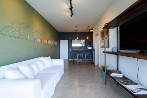 Ocean Blue Moderno Próximo à Praia do Leblon Vista Mar Espetacular Piscina Garagem Wi Fi e Sauna