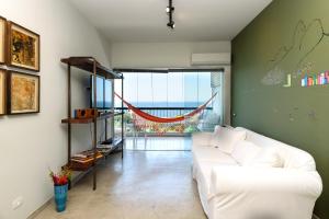 Ocean Blue Moderno Próximo à Praia do Leblon Vista Mar Espetacular Piscina Garagem Wi Fi e Sauna