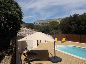MAISON BOURGUES