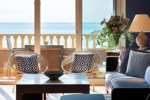 Ático duplex de lujo frente al mar. 1a linea playa