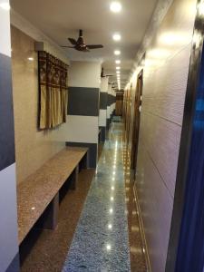 Chakravarthy Holidays