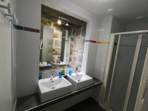 Hotels La Maison - Hotel & Gite : photos des chambres