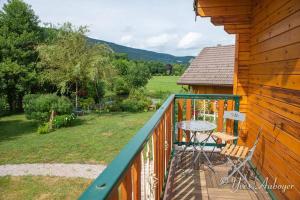 Chalets Chalet La Revoyotte : photos des chambres