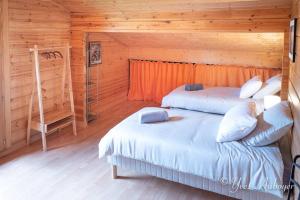 Chalets Chalet La Revoyotte : photos des chambres