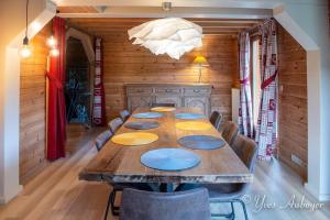 Chalets Chalet La Revoyotte : photos des chambres