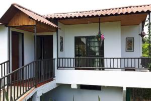 Alojamiento Esmeralda Azul