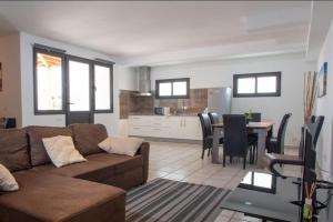 Las Arecas Apartment