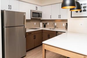 One-Bedroom Queen Suite - Hearing Accessible - Non-Smoking room in Staybridge Suites - Temecula - Wine Country an IHG Hotel