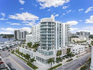 914 Tiffany House condo