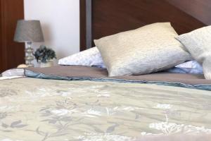 DEPARTAMENTO MODERNO, ACOGEDOR Y CÉNTRICO.